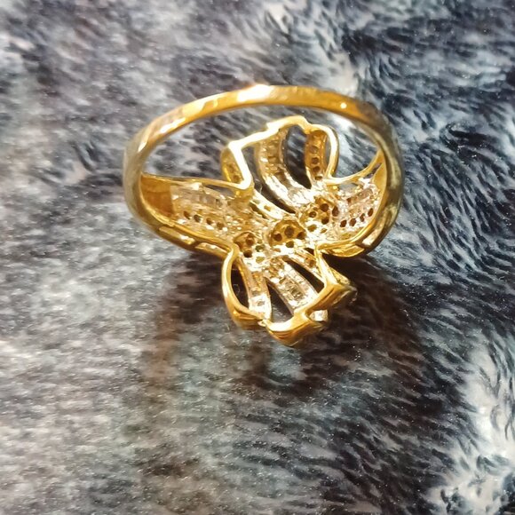 10k YG And 1c Diamond Floral Bow Knot Ring - Picture 3 of 6